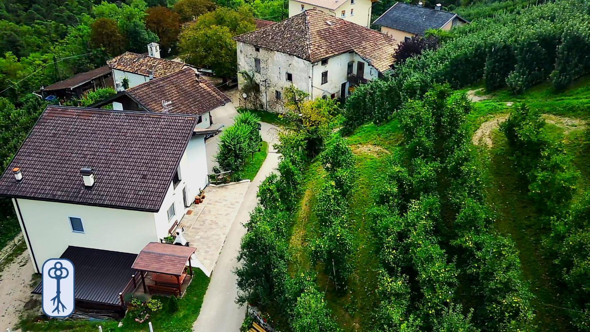 Casa Vacanze Antico Eremo, Tra Natura E Tradizione Campodenno Eksteriør billede